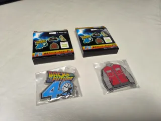 Lote 2 llaveros Regreso al Futuro 40 Aniversario