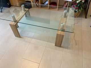 Tavolo da centro in vetro e legno
