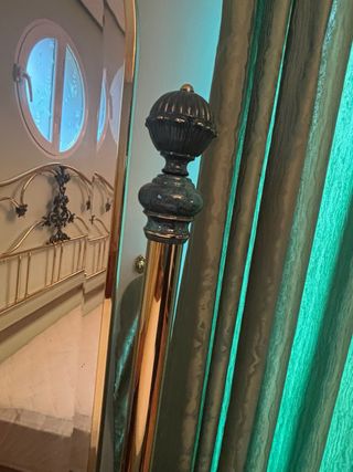 Conjunto Peña Vargas forja y latón