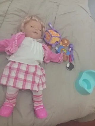 Muñeca Interactiva Violeta