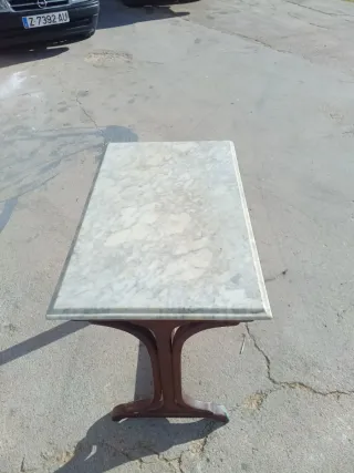 Mesa auxiliar vintage mármol y madera