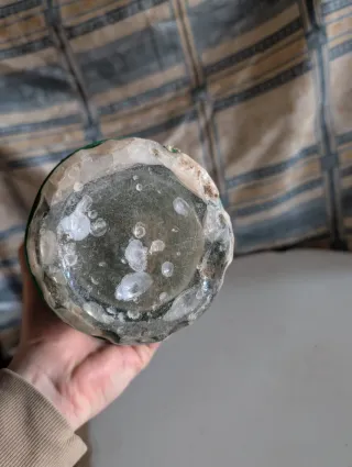 Sifón antiguo de vidrio verde