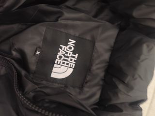 Chaqueta The North Face Morada y Negra