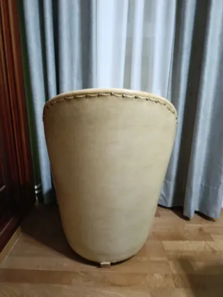 Butaca descalzadora beige