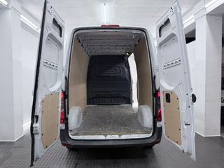 Mercedes-Benz Sprinter 211 CDI CORTO 3.0T TD