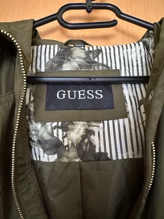 Parka Guess verde militar