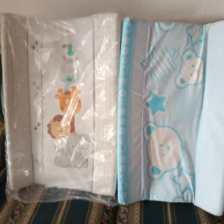 2 Cambiadores de bebé nuevos