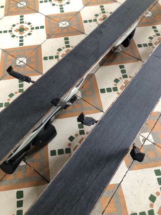 Esquís Fischer DRX100 con bastones