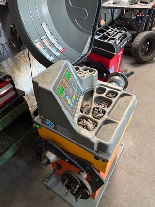 Equilibradora de ruedas HPA Precisa 10