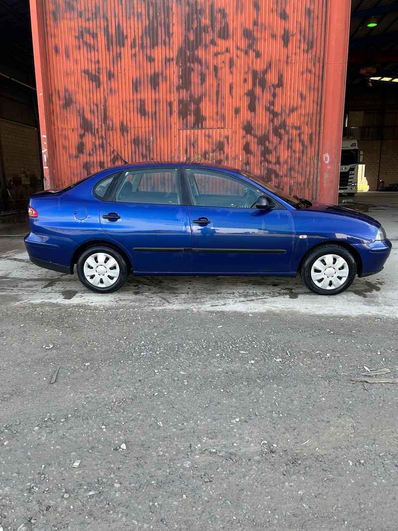 SEAT Cordoba 2004 - foto 1
