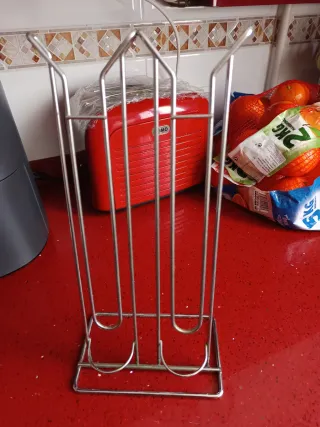 Cafetera Dolce Gusto Blanca y Roja