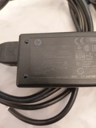 Cargador HP 65W portátil