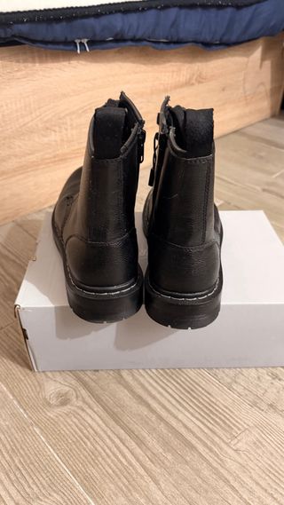 Botas militares negras