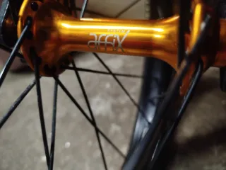 Bicicleta BMX Mongoose Legión 20 eje trasero 14mm