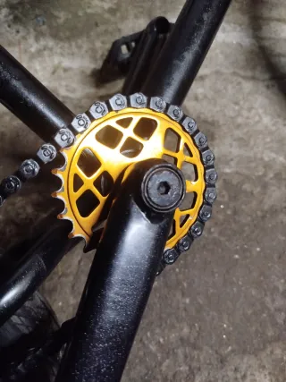 Bicicleta BMX Mongoose Legión 20 eje trasero 14mm