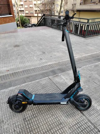 Patinete Cecotec Bongo Z City