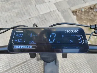 Patinete Cecotec Bongo Z City