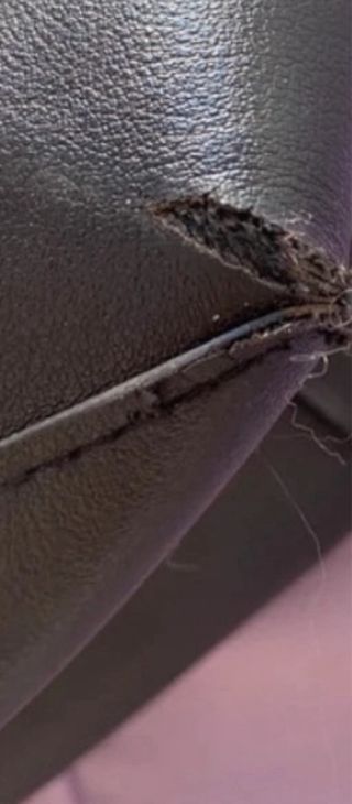 Bolso negro de cuero