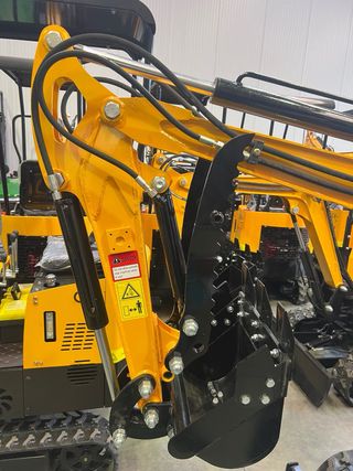 Mini excavadora 1000kg nueva