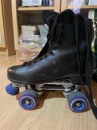 Patines 4 ruedas talla 40
