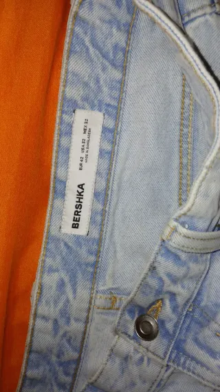 Pantalón vaquero azul claro