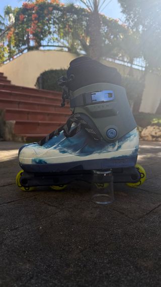 Them 909 Braindead v1 Medium patines agresivos