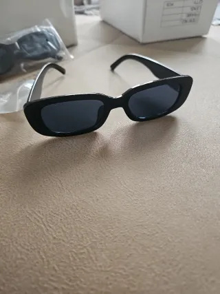 100unidades.Gafas de sol nuevas.Negras rectangular