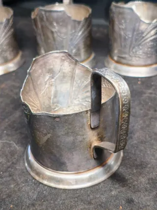 Antichi portabicchieri da tè russi anni '50