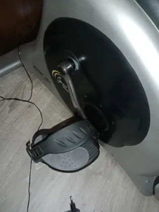 Bicicleta Estática Eléctrica Casi Nueva