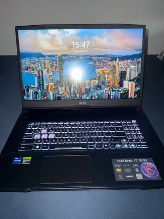 Portátil Gamer MSI Katana 17,3” 4070 32GB 1TB