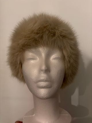 Gorro ruso de pelo sintético beige