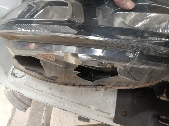 Faro delantero Citroën Berlingo