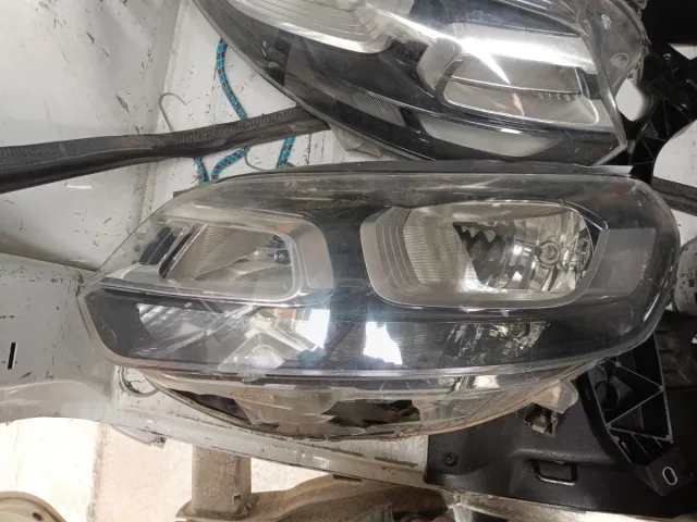 Faro delantero Citroën Berlingo