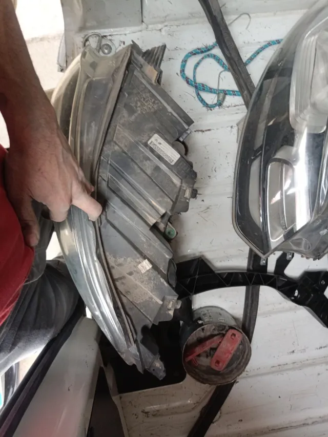 Faro delantero Citroën Berlingo