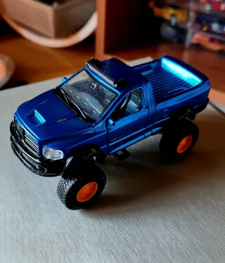 Maisto Dodge Ram Azul Todoterreno