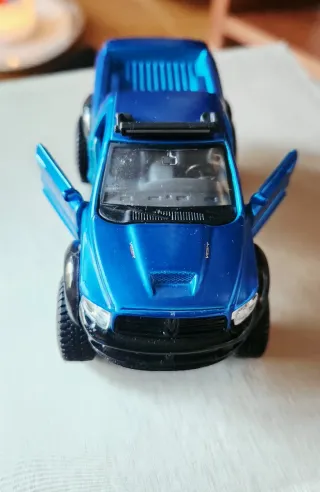 Maisto Dodge Ram Azul Todoterreno