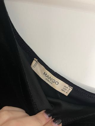 Top Mango Negro Asimétrico Terciopelo