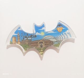 Imanes de Murciélago con Resina Epoxica.