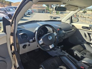 Volkswagen New Beattle 2,0 Cabrio Tiptronic Sport
