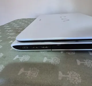 Sony VAIO Notebook Bianco