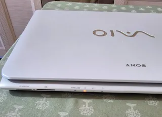Sony VAIO Notebook Bianco