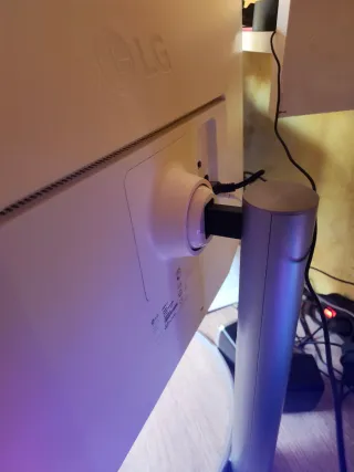 Monitor LG 27UL650-W 4K HDR400 IPS