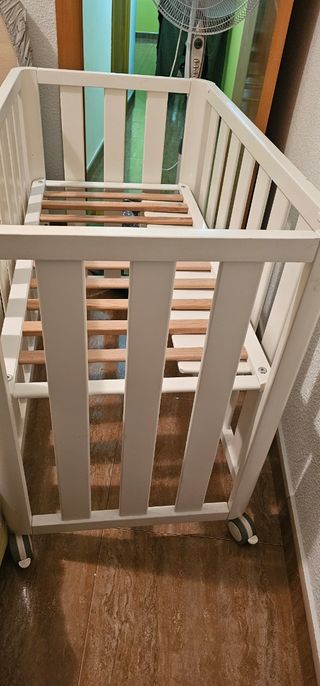 Minicuna DOCO Sleeping Regalo colchón y sábanas.