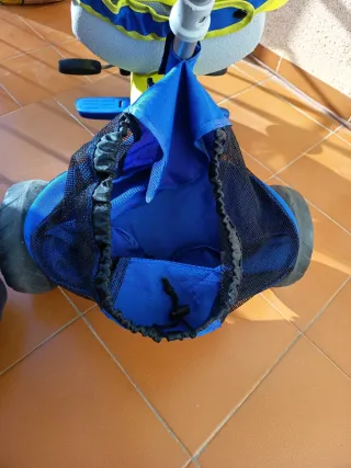 Triciclo evolutivo Juguettos azul y amarillo