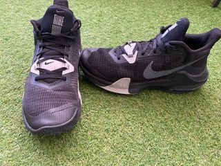 Nike Air Max Impact 3 Negras y Blancas Semiusadas