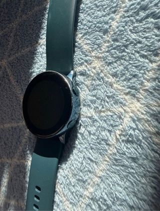 Samsung Galaxy SM-R500 Verde sin cargador