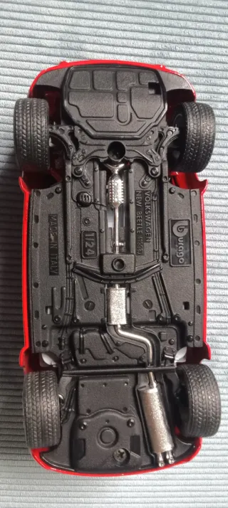 Volkswagen New Beetle Burago 1/24 Rojo