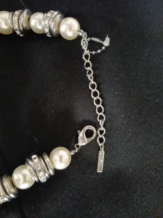 Gargantilla perlas y strass plateada