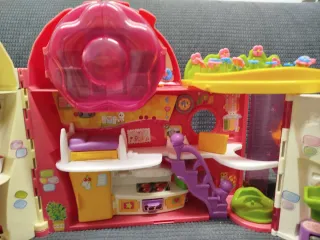 Casa muñecas maletín Pin y Pon