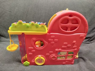 Casa muñecas maletín Pin y Pon